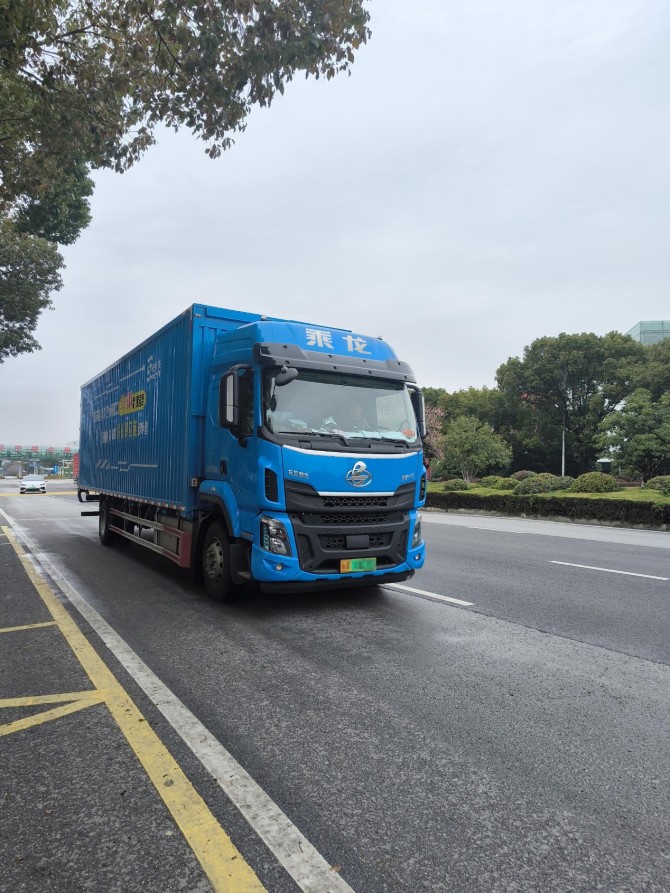 每公里電耗僅0.6度，乘龍H5純電大單橋助您“盈”戰雙11電子商務服務